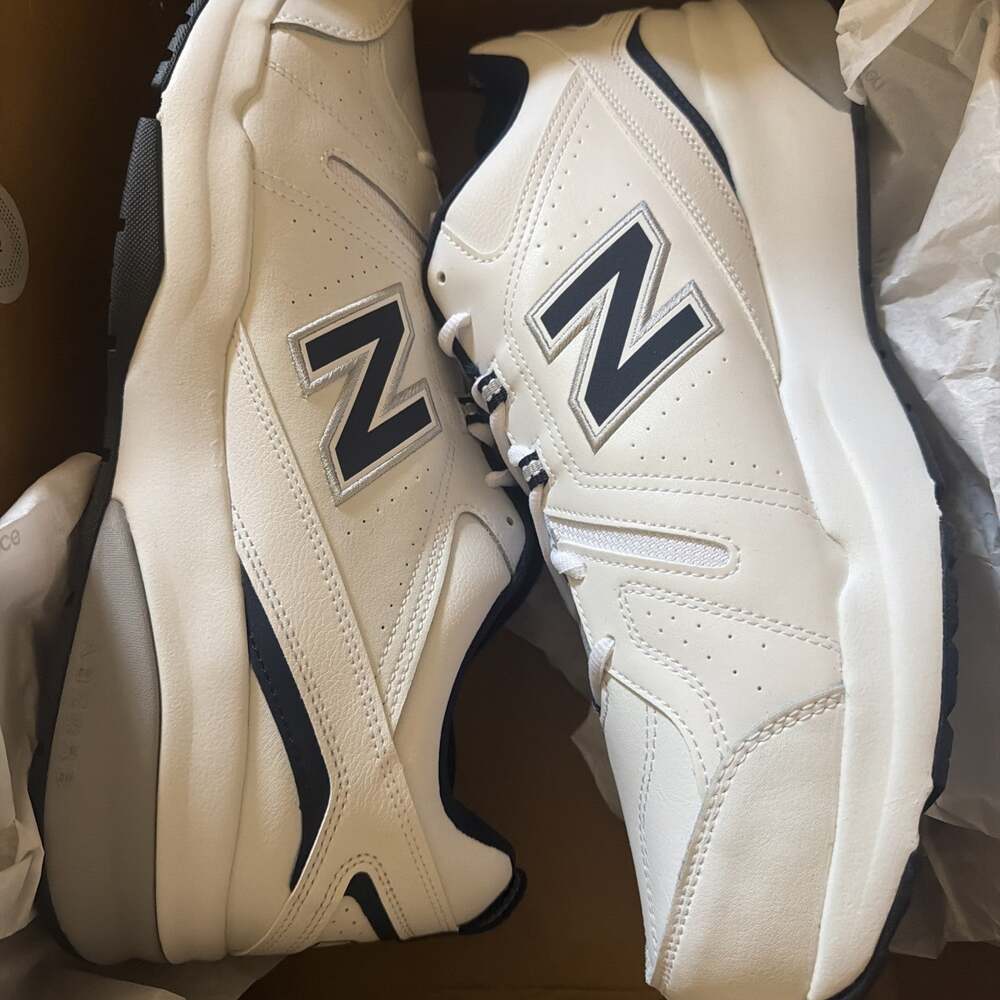 Size 16 6E WIDE - New Balance 608v5 White Navy Box Damaged
